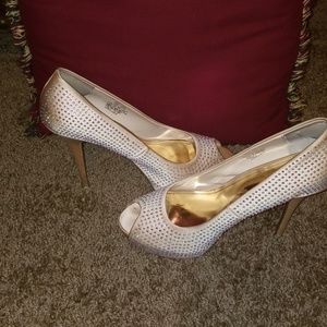 Peeptoe pumps
